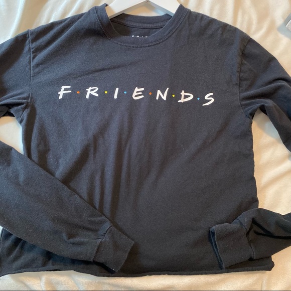 Friends The Tv Television Show Long Sleeve Black Cropped Tee Shirt Size Xsmall - Picture 7 of 9